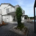 וילה Deluxe Four Bedroom With Sea View And Private Pool 5 Debeljak