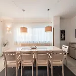 וילה Deluxe Four Bedroom With Sea View And Private Pool 5 *