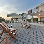 Deluxe Four Bedroom With Sea View And Private Pool 5 *