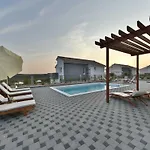 Deluxe Four Bedroom With Sea View And Private Pool 5 Debeljak
