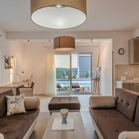 Deluxe Four Bedroom With Sea View And Private Pool 5 Vila *