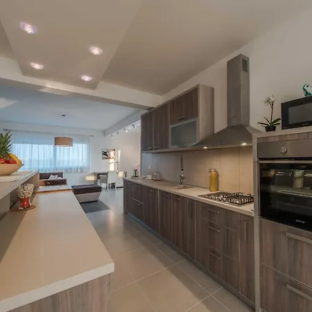 Villa Deluxe Four Bedroom With Sea View And Private Pool 5 *