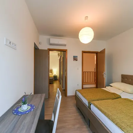 Deluxe Four Bedroom With Sea View And Private Pool 5 Villa