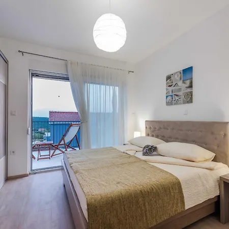 Vila Deluxe Four Bedroom With Sea View And Private Pool 5 *