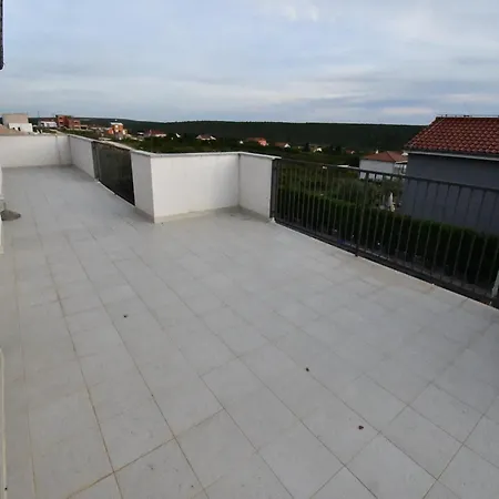Deluxe Four Bedroom With Sea View And Private Pool 5 *