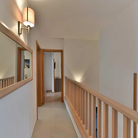 Deluxe Four Bedroom With Sea View And Private Pool 5 Debeljak