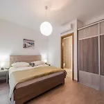 Deluxe Four Bedroom With Sea View And Private Pool 5 Debeljak