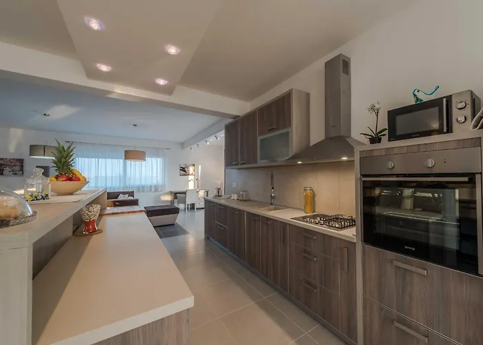 Вилла Deluxe Four Bedroom With Sea View And Private Pool 5 *